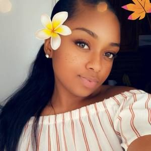 Meet your Posher, Leena